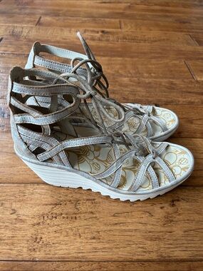 Fly London Yuke Wedge Heel Lace Up Gladiator Sandals Metallic Leather Size 38